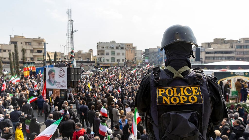 Na zdjęciu NOPO - irańska policja do zwalczania protestów
