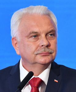 Koronawirus. Wielka Brytania jako pierwsza dopuszcza szczepionkę Pfizer. Wiceminister Kraska komentuje