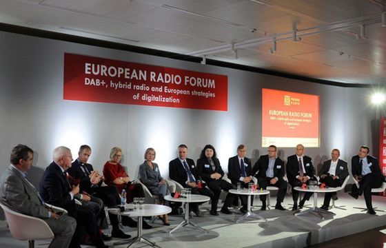 Europejskie Forum Radiowe w Krakowie: radio hybrydowe i cyfryzacja przyszłością radiofonii