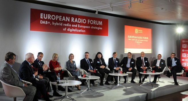 Europejskie Forum Radiowe w Krakowie: radio hybrydowe i cyfryzacja przyszłością radiofonii