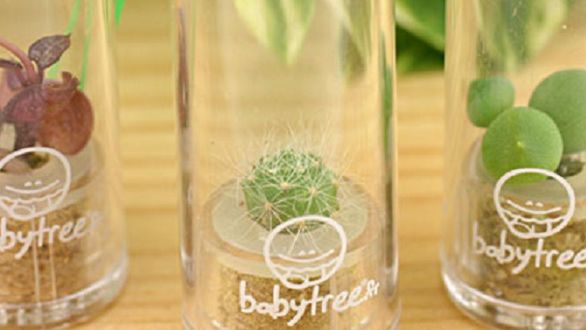 Czym Japończycy ozdabiają telefony? 1