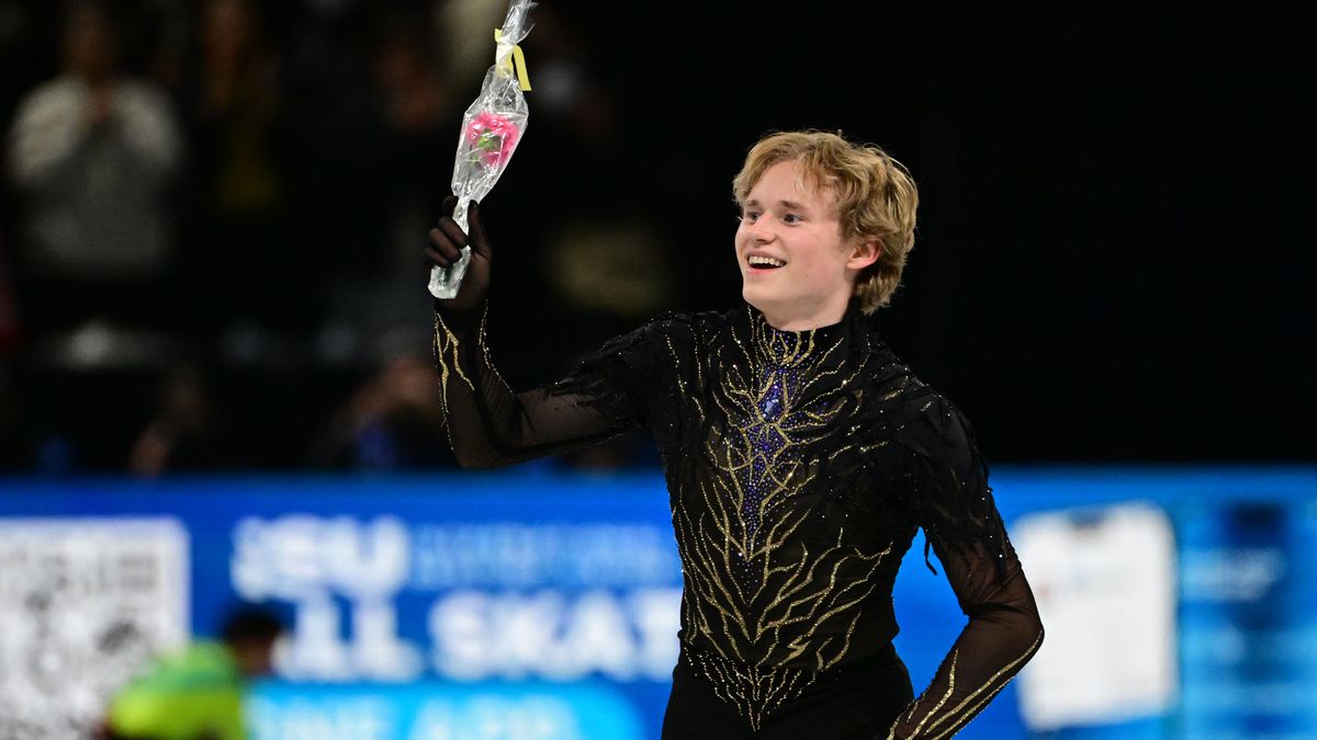 NAGOYA, JAPAN - DECEMBER 07: Ilia Malinin of the United States acknowledges fans after competing in the Men Free Skating during the ISU Grand Prix of Figure Skating Final Nagoya at IG Arena on December 7, 2025 in Nagoya, Aichi, Japan. (Photo by Atsushi Tomura - International Skating Union/International Skating Union via Getty Images)