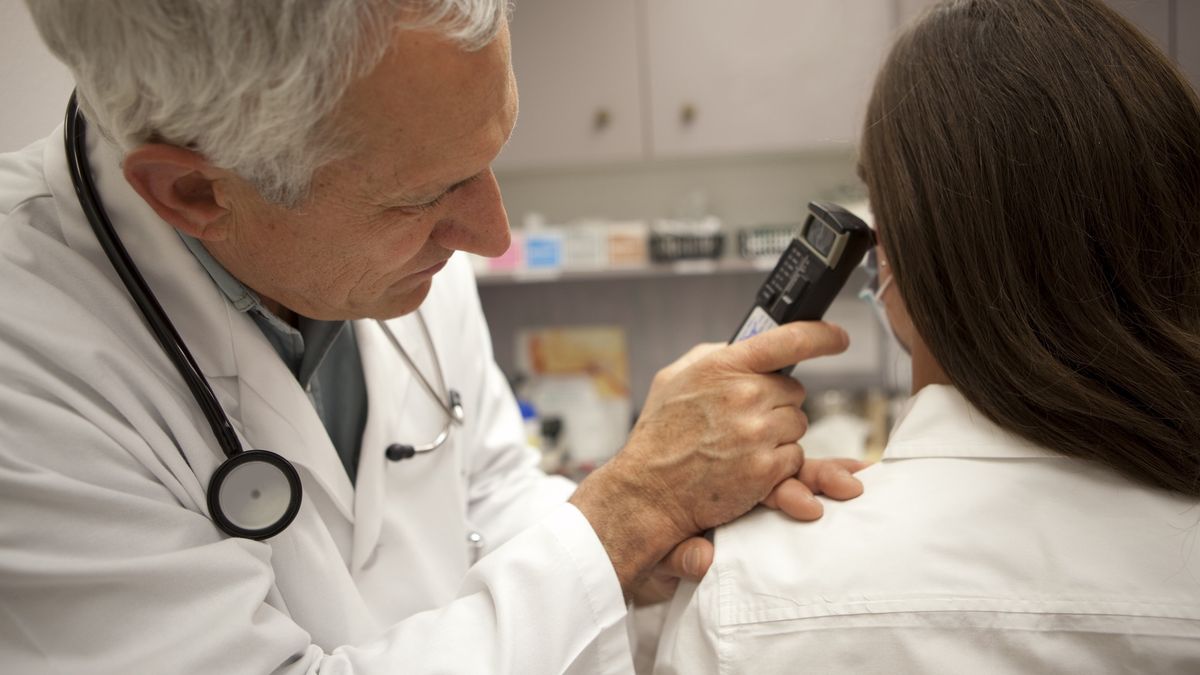 Naukowcy potwierdzili nowy objaw koronawirusa