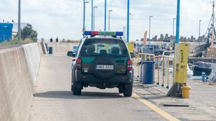 Korczowa: Tysiące niezgłoszonych do kontroli celnej euro i dolarów płyną do Polski. Dlaczego to niebezpieczne?