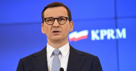 Morawiecki apeluje do Trzaskowskiego: "Coś niepokojącego dzieje się w Warszawie"