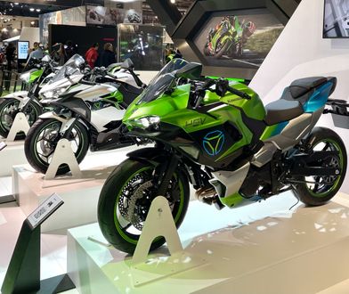 Kawasaki patrzy w przyszłość. Japończycy pokazali modele elektryczne i hybrydę