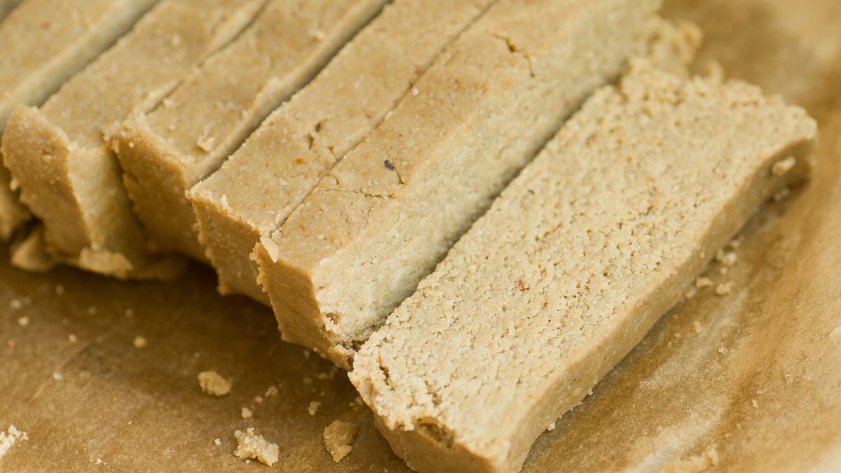 Chałwa - wysokokaloryczna, ale z cennymi składnikami