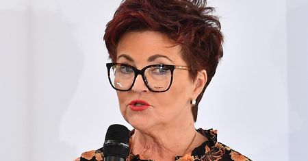 Jolanta Kwaśniewska doradzała emerytom ferie w Alpach. Oto ile sama dostaje z ZUS