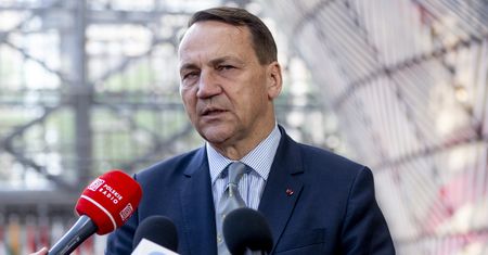 Sikorski o dezinformacji ws. Zaolzia. "Nie dajmy się skłócić"