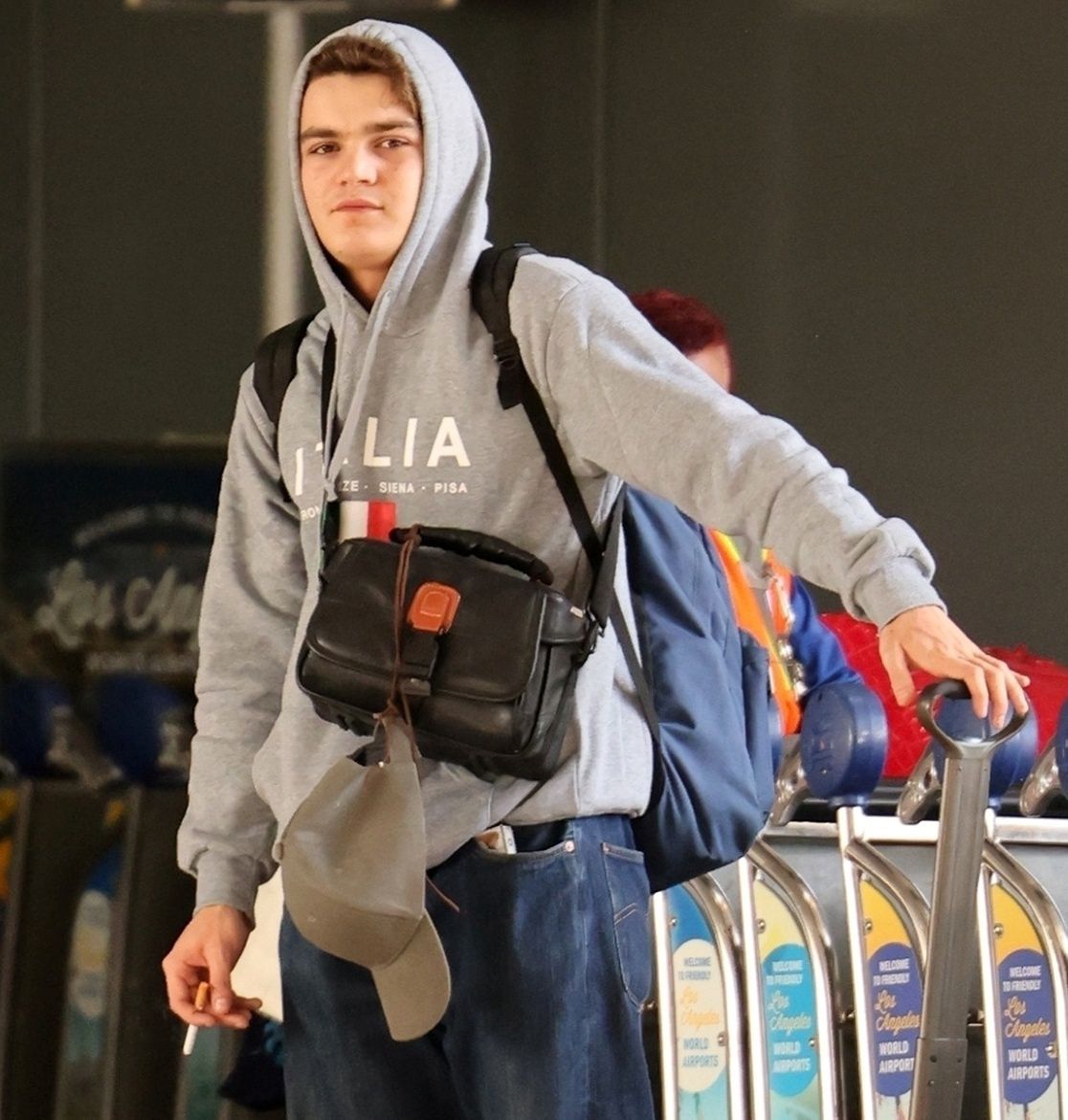 Syn Johnny'ego Deppa na lotnisku w Los Angeles