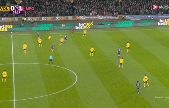 Viaplay sprzedaje część praw do Premier League w kolejnym kraju