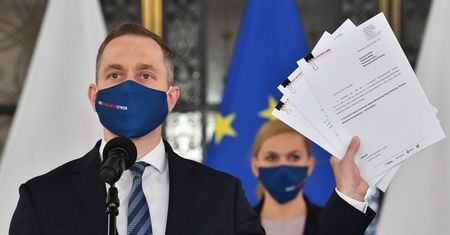 Prośba do TVP o "ładne zaatakowanie sędziego". PO zawiadamia prokuraturę