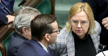 Rząd daje 3000 zł na kocioł, ale nie rozwiązuje kryzysu. "Otwarta droga do malwersacji"