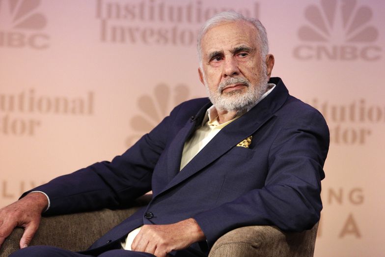 Carl Icahn - miliarder, który "z łowcy stał się zwierzyną". Jego fortuna stopniała o 15 mld dolarów