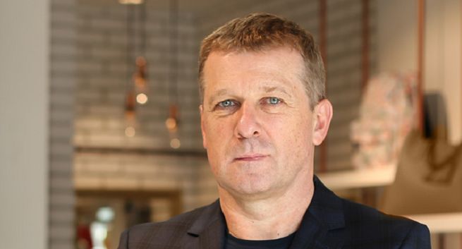 Cena w debiucie giełdowym Answear.com o 31,5 proc. niższa od maksymalnej, MCI sprzeda mniej akcji