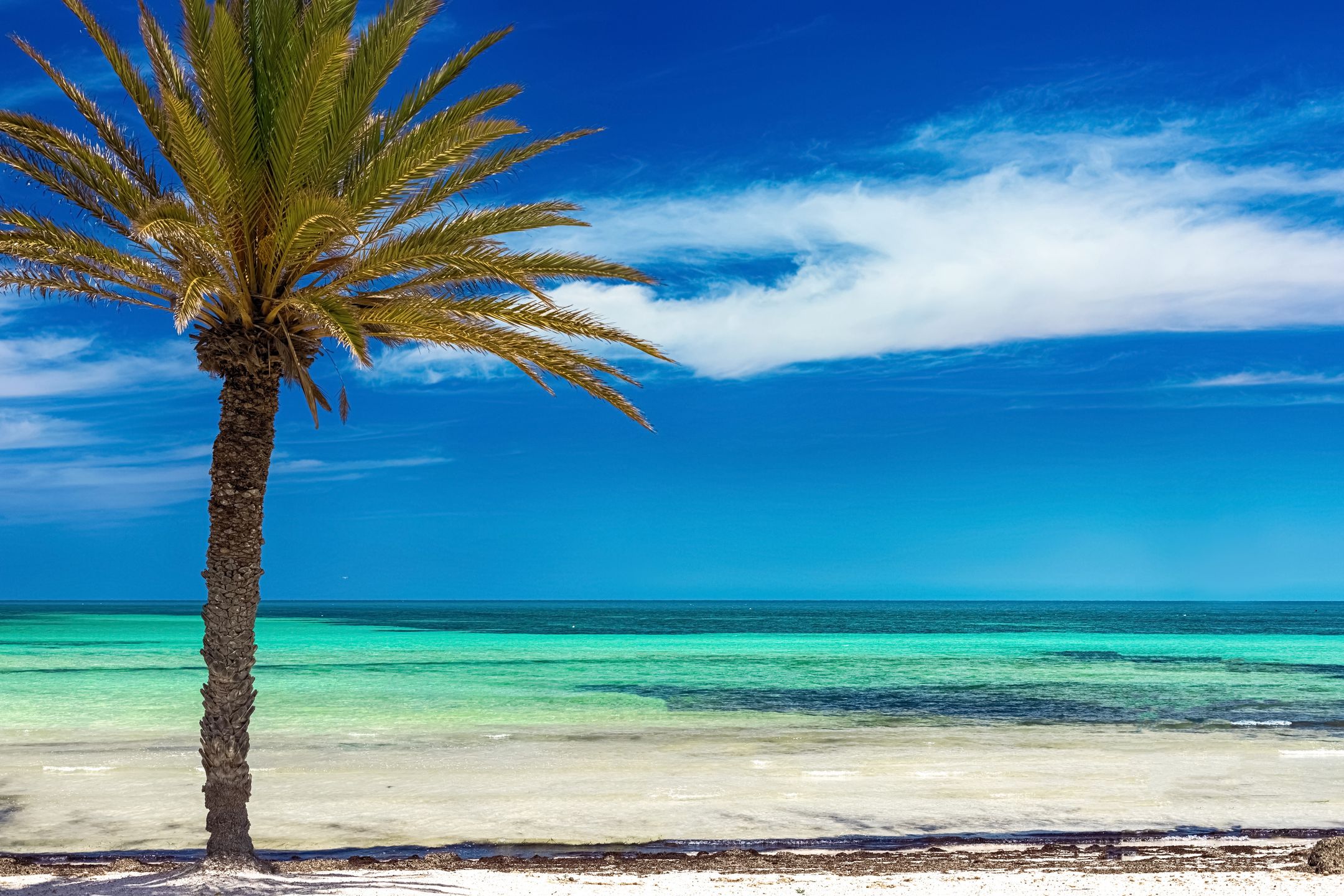 Djerba słynie z pięknych plaż i turkusowej wody