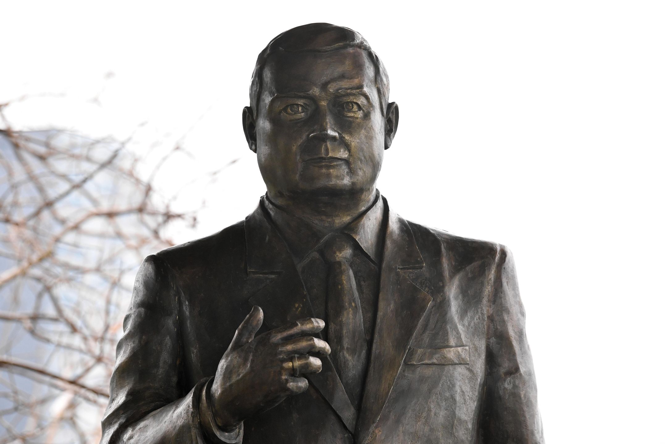 Pomnik prezydenta Lecha Kaczyńskiegow Batumi 