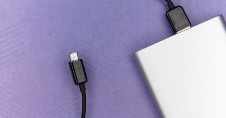 Nowe logotypy przewodów USB z oznaczeniem mocy kabla