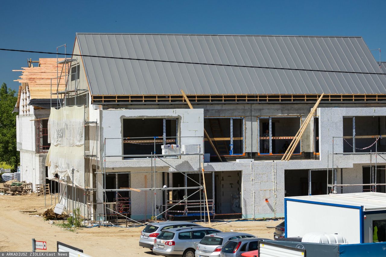 Gminy alarmują ws. problemu dotyczącego działek Polaków. Ministerstwo odpowiada