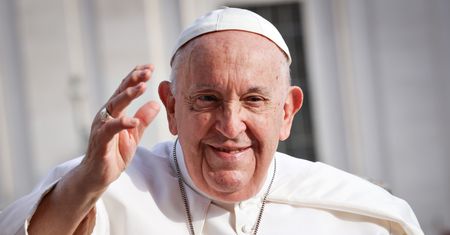 Papież Franciszek dostał wyjątkowe listy i rysunki. Jest reakcja