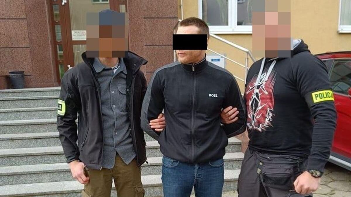 Policjanci zatrzymali poszukiwanego 33-latka w jednym z mieszkań w dzielnicy Za Cukrownią