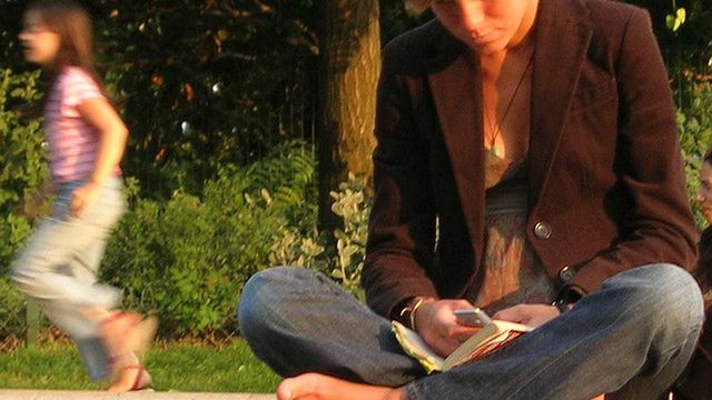 UKE: SMS-y mają być tańsze! Operatorzy: Nie mogą... 1