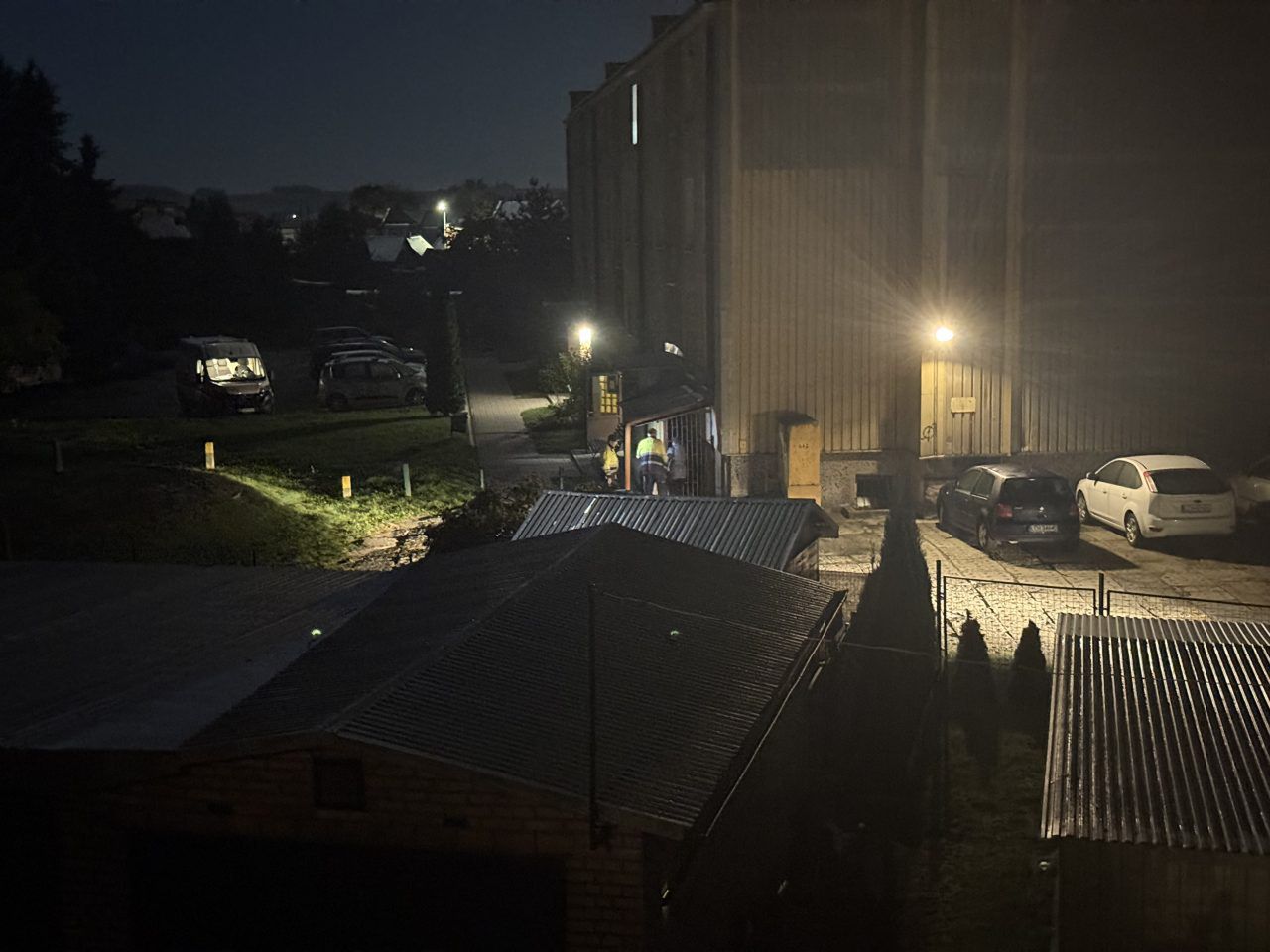 Rejowiec: W nocy w bloku zaczął ulatniać się gaz. Zareagował spacerujący w pobliżu ratownik