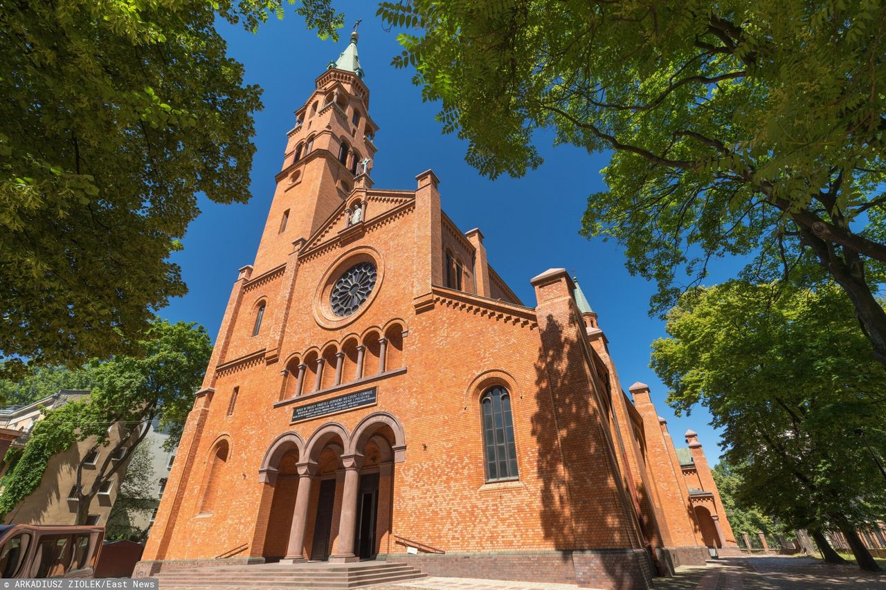 Kościelny biznes na fotowoltaice. Jak zmarnowano miliony?