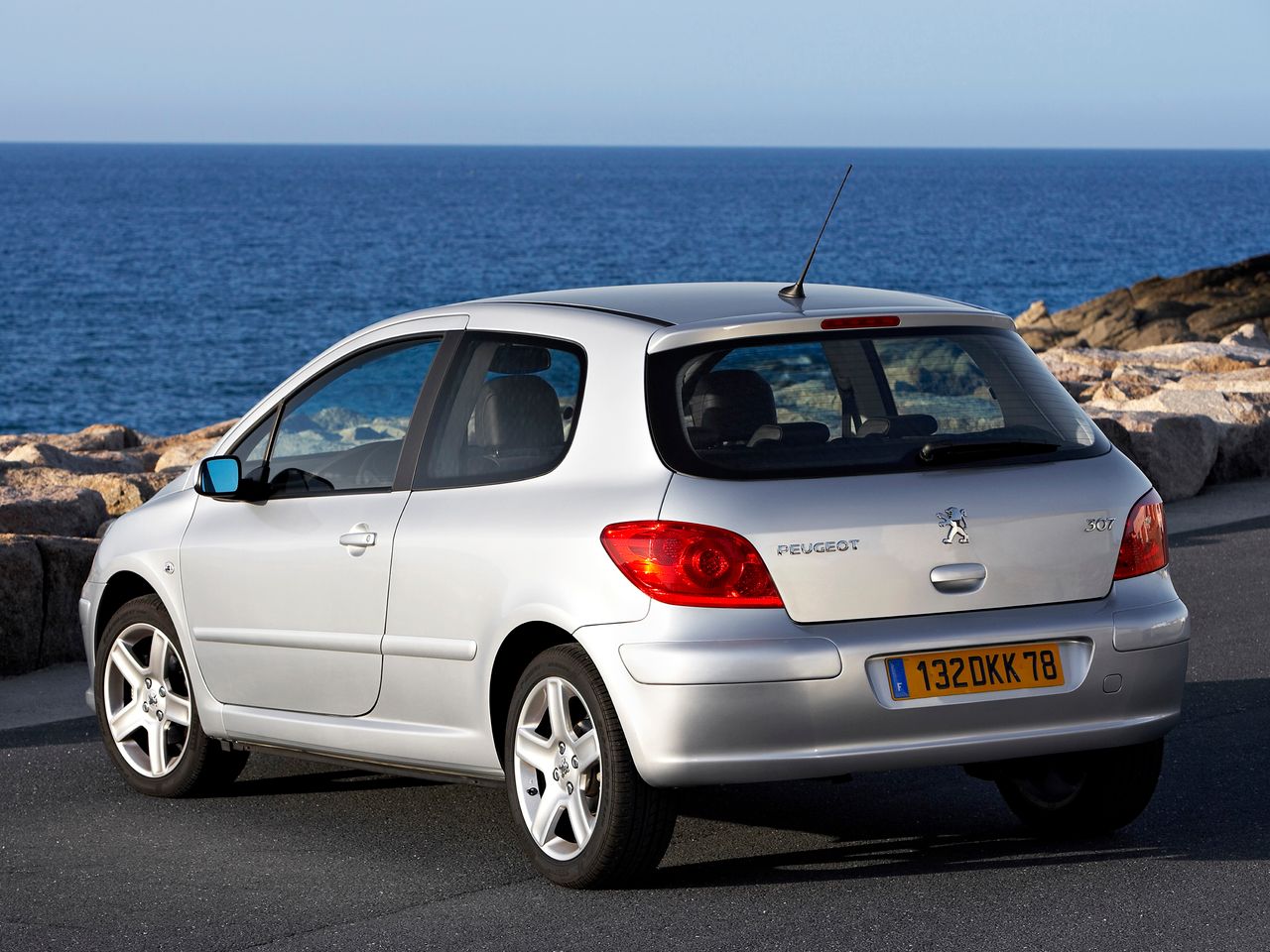 2005 - 2008 Peugeot 307 3D