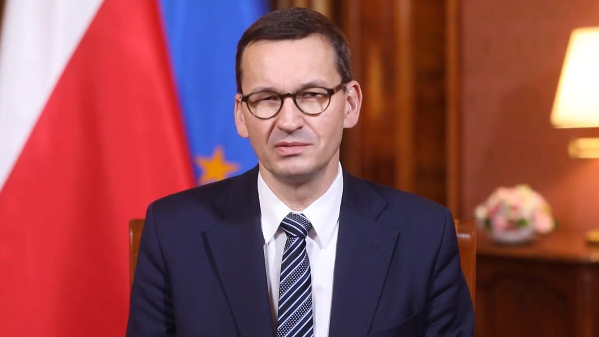 Narodowa kwarantanna odroczona. Mateusz Morawiecki informuje o tym na Facebooku.