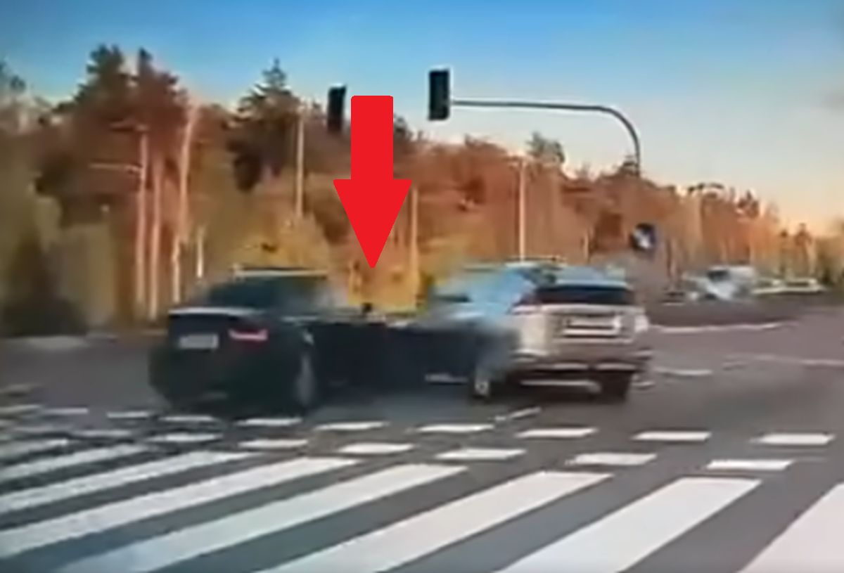 Wypadek w Ząbkach. Media: 185 km/h na liczniku Audi