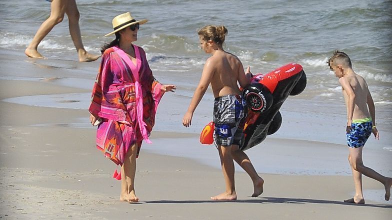 Kasia Cichopek na plaży