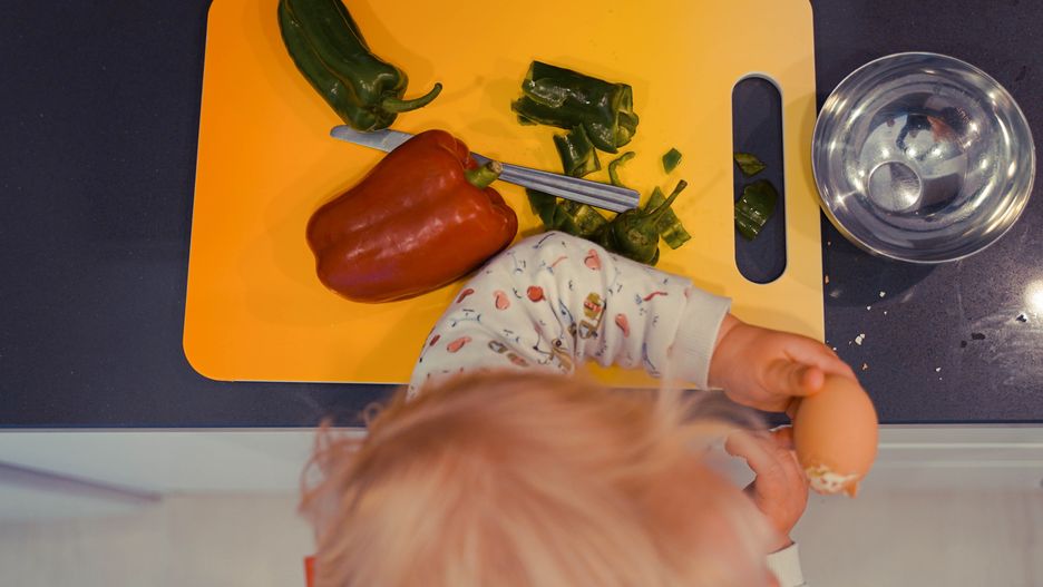 Kobe ma zaledwie rok i podbija Instagram swoimi eksperymentami w kuchni