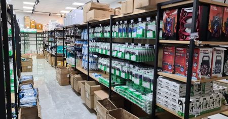 Mazowieckie. Produkty z podrobionymi znakami towarowymi w centrum handlowym