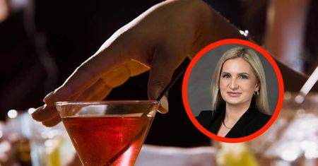 Pierwsze takie badanie o alkoholu. "Może mieć wpływ na poglądy czy intencje"