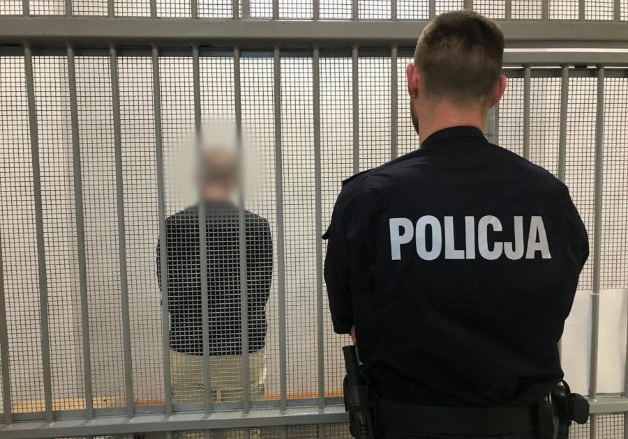 Skazany oszukiwał w markecie. Z pracy trafił do kryminału