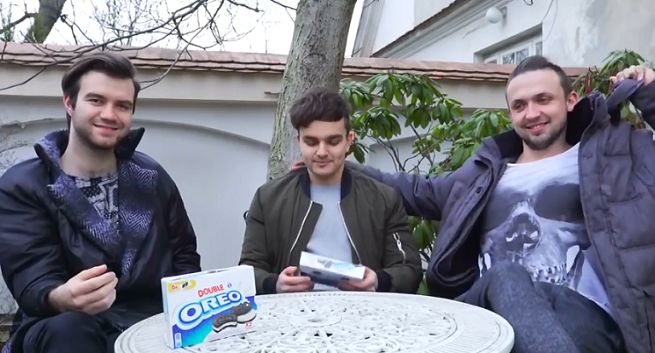 AbstrachujeTV, Szparagi i Blowek w kampanii Oreo Double (wideo)