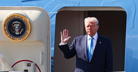 Trump ogranicza pracę dziennikarzy w Białym Domu