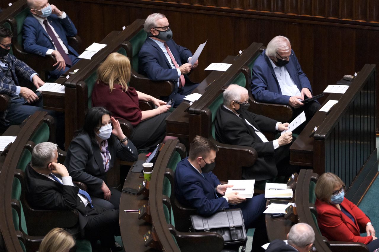 Sejm. Wieczorne głosowania w parlamencie