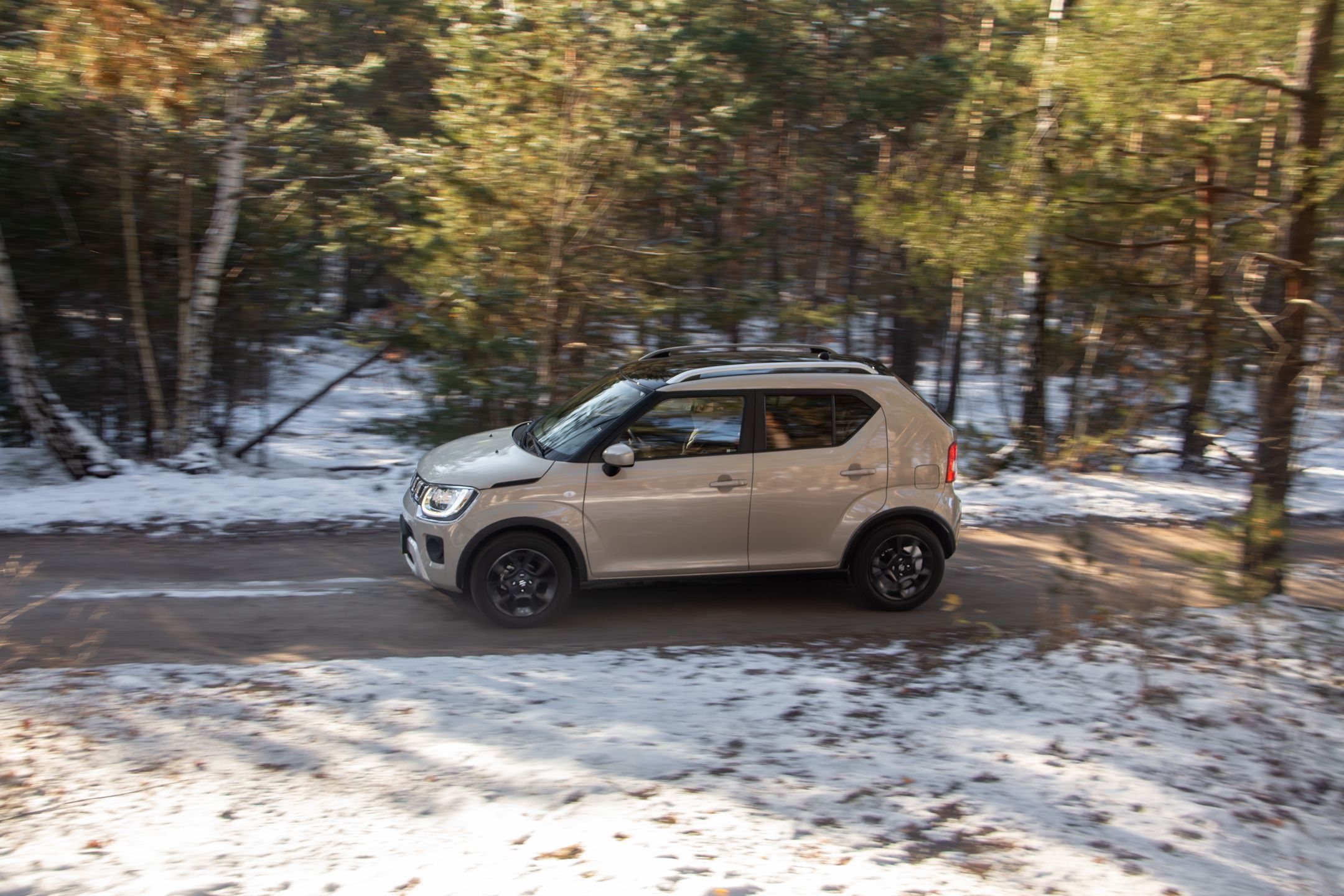 Suzuki Ignis Hybrid 2WD CVT