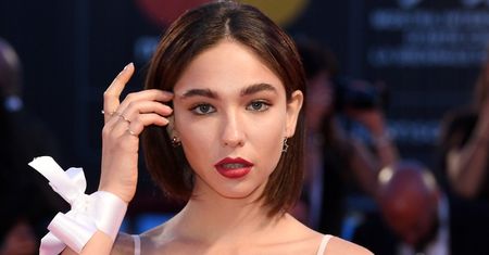 Gwiazda serialu HBO "Od nowa" pozuje bez makijażu: "Jestem aktorką z twarzą zjedzoną przez trądzik" (FOTO)