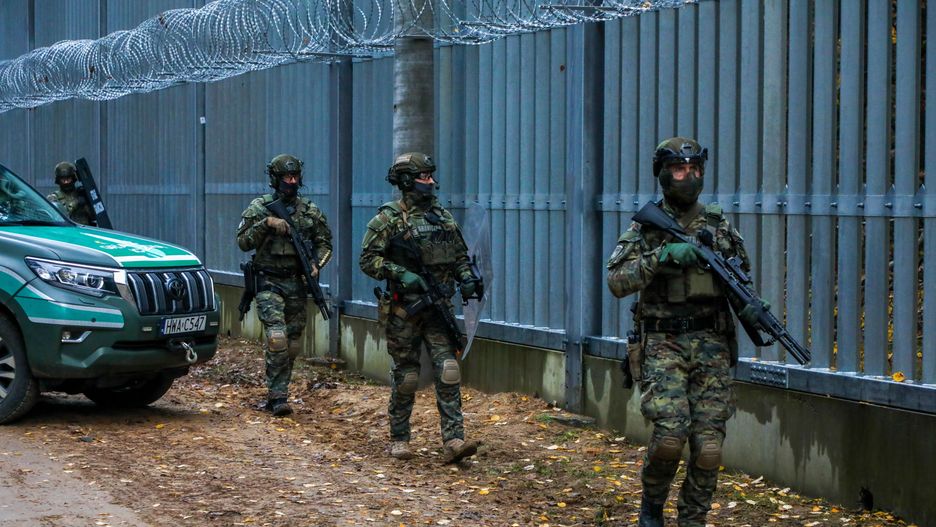 stra� graniczna
Artur Reszko
bezpiecze�stwo, granica, patrol, polska niemcy, polski niemiec, polsko bia�oruskiej, stra� graniczna, stra�y granicznej, polsko bia�oruska, zapora, Po�owce Pieszczatka