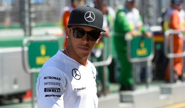 Hamilton o relacjach z Rosbergiem: to śmieszne
