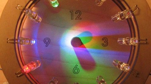 Błyskotliwa realizacja idei zegara Bulbdial Clock 1