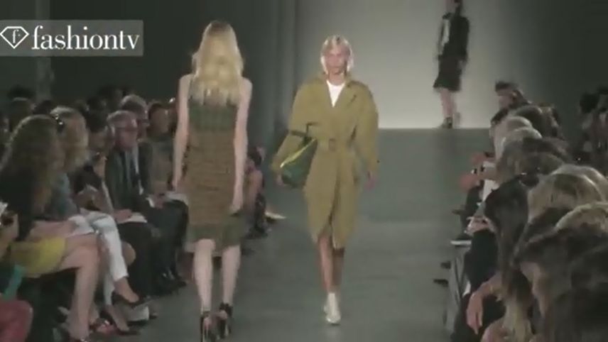 Spódnica powinna się znaleźć w szafie każdej kobiety 