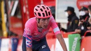 Vuelta a Espana: Carthy wygrał na legendarnym Alto de l'Angliru. Polacy byli widoczni