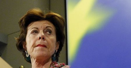 Koniec roamingu w UE? Komisja przemysłu Parlamentu Europejskiego za jego zniesieniem