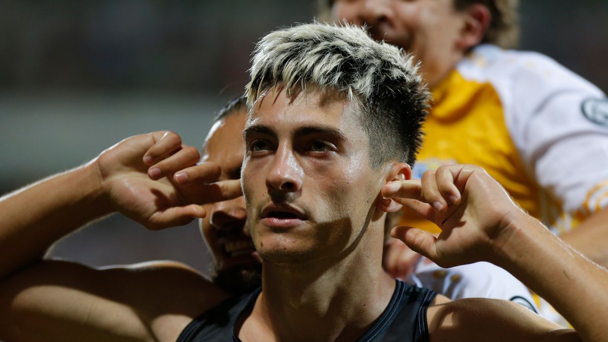 PAP/EPA / DUMITRU DORU / Na zdjęciu: zdobywca drugiej bramki dla Mołdawii