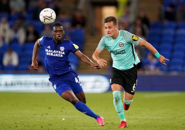 Michał Karbownik w meczu Cardiff City - Brighton