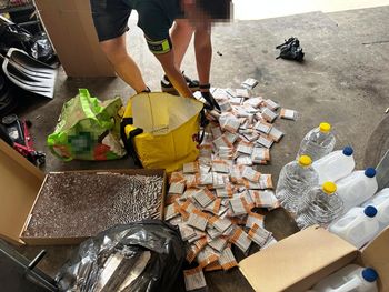 Warszawa: Policyjny "nalot" na Targówku. Zabezpieczone 100 litrów alkoholu